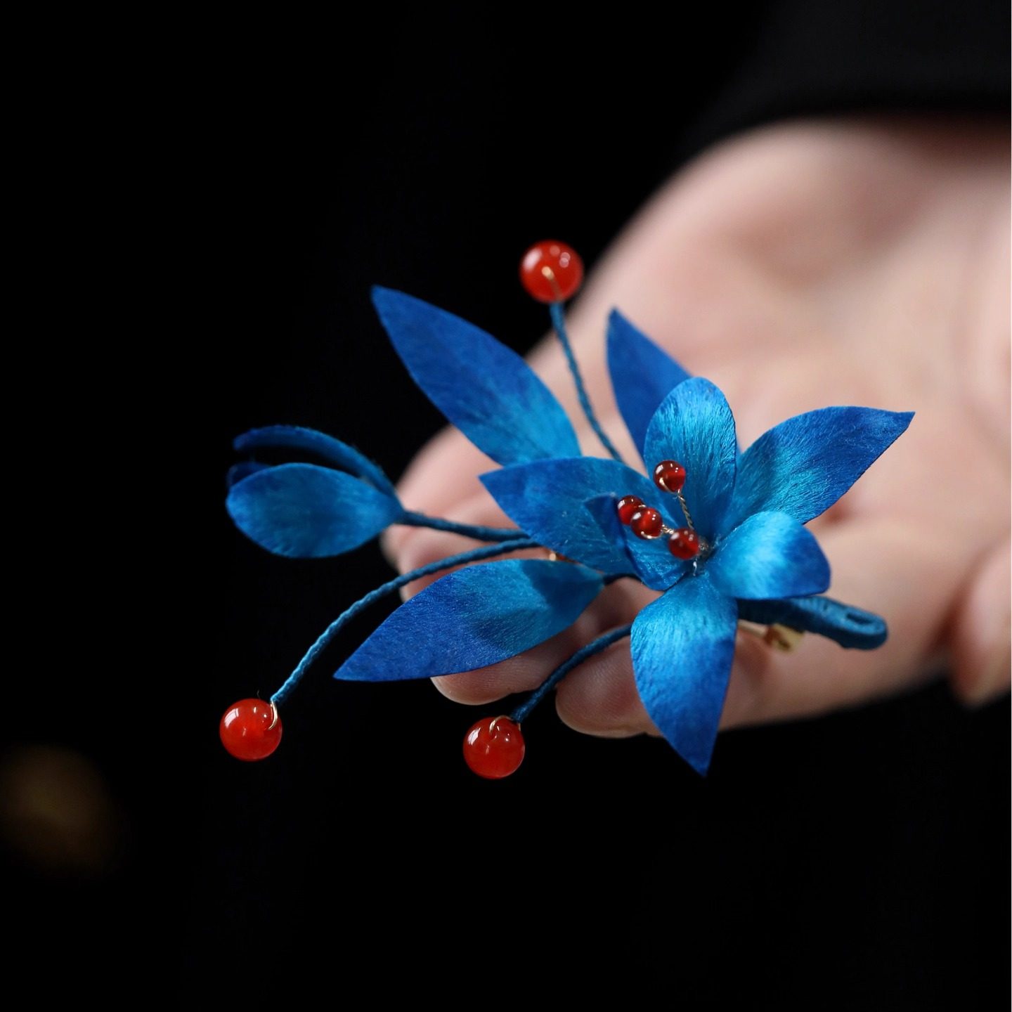 胸针高端精致时尚手工绒花别针秋冬大衣胸花旗袍配饰新中式复古女,淘宝优惠券,粉丝福利购,淘宝优惠卷