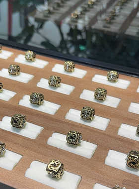 文玩纯铜镶嵌金刚杵镂空方块手串