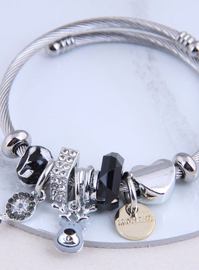 多元素欧美风金属百搭配饰手镯