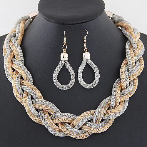ຄໍປອມ braided exaggerated ສໍາລັບແມ່ຍິງທີ່ມີອຸປະກອນເສີມ