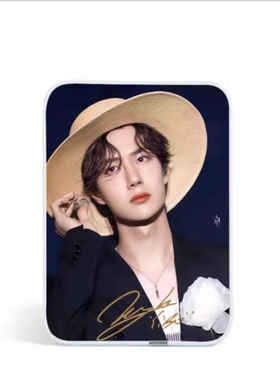 肖战王一博礼物摆件周边同款