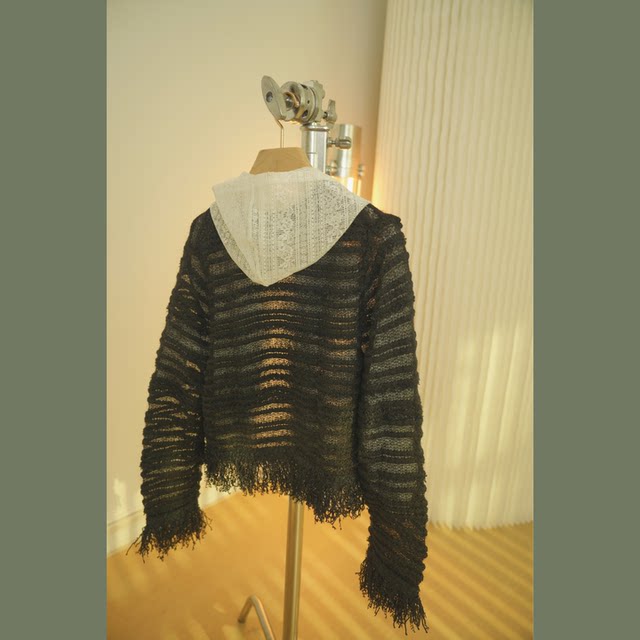 Slack lace hoodie