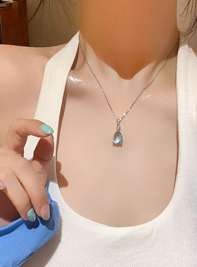 闪耀蓝色水滴锆石项链女轻奢小众高级感锁骨链颈链时尚百搭通勤配
