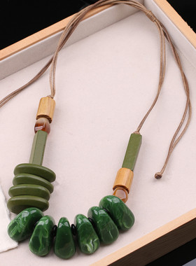 个性夸张绿色衣服配饰项链小众设计感轻奢高级感毛衣项链时尚挂件