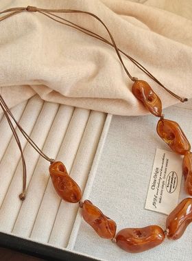 中式复古不规则琥珀色树脂毛衣链