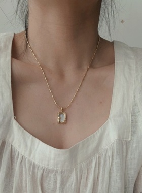 OGLoc贝壳铜镀金项链雕花