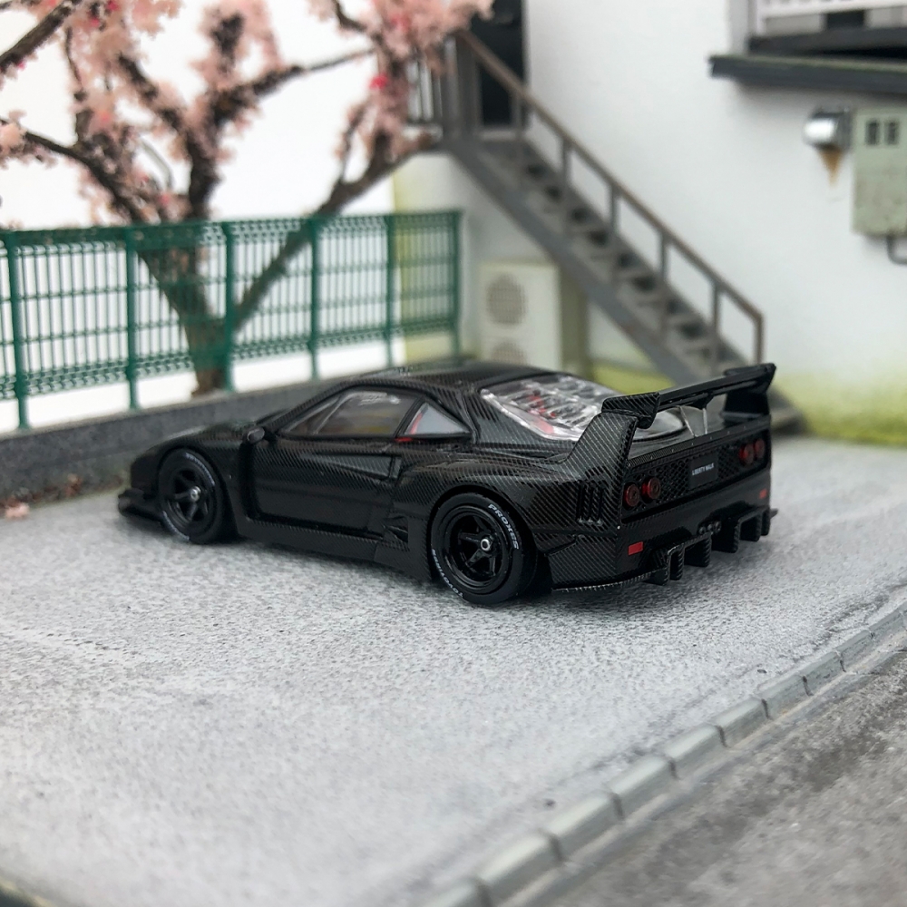 INNO Model1:64 LBWK F40 Full Carbon 全碳纤维纹 合金车模收藏 - 图3