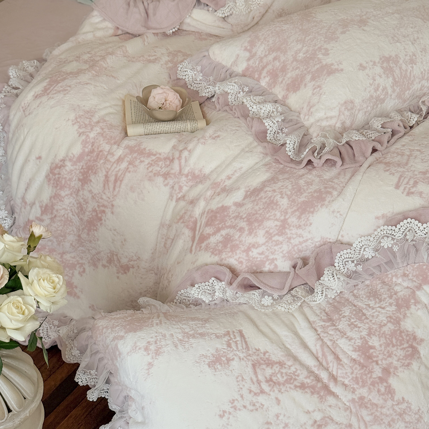 金喜鸟家纺法式公主风雕花保暖牛奶绒毛绒四件套冬季加绒加厚新款 - 图2