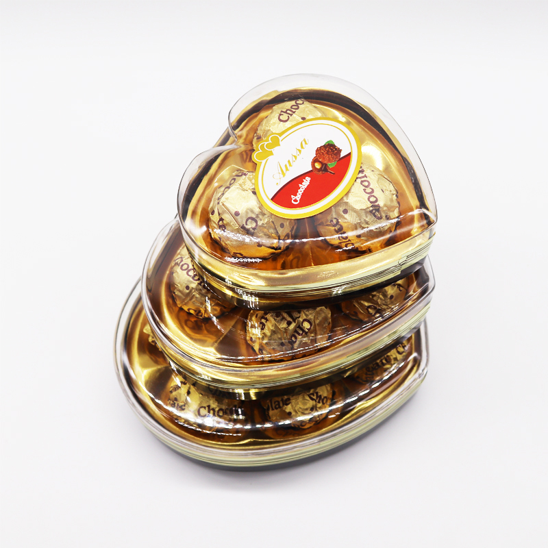 爱心巧克力12粒装高档心形果仁巧克力礼盒装儿童零食圣诞节礼物 - 图0