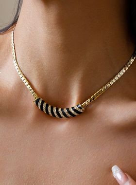 真金电镀中古风镶钻弧形项链轻奢高级感个性锁骨链设计感小众项饰