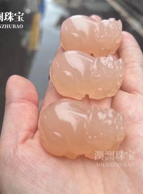 本命年阿富汗玉藕粉色貔貅吊坠电脑雕工冰种挂件礼物