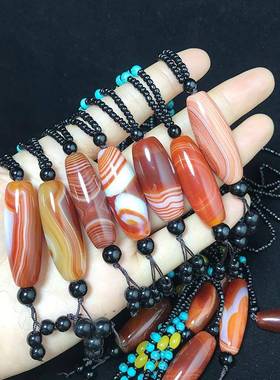 本命年黑缠丝玛瑙天珠吊坠鹅卵石雨花石手把件原石打磨玛瑙毛衣链