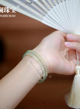本命年玉髓叮当手镯半山水青梅绿细条学生少女款轻奢个性玛瑙一个