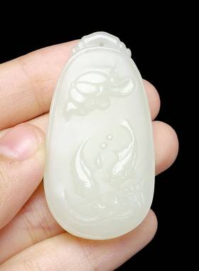 本命年新疆和田玉连有余吊坠精雕双鱼闹莲玉坠礼物