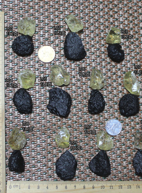 澳洲冲击黑陨石原石利比亚玻陨石