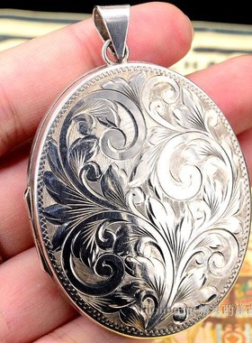 古董首饰英国錾刻大尺寸相片盒