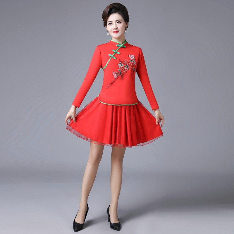  布落依民族服装/舞台装