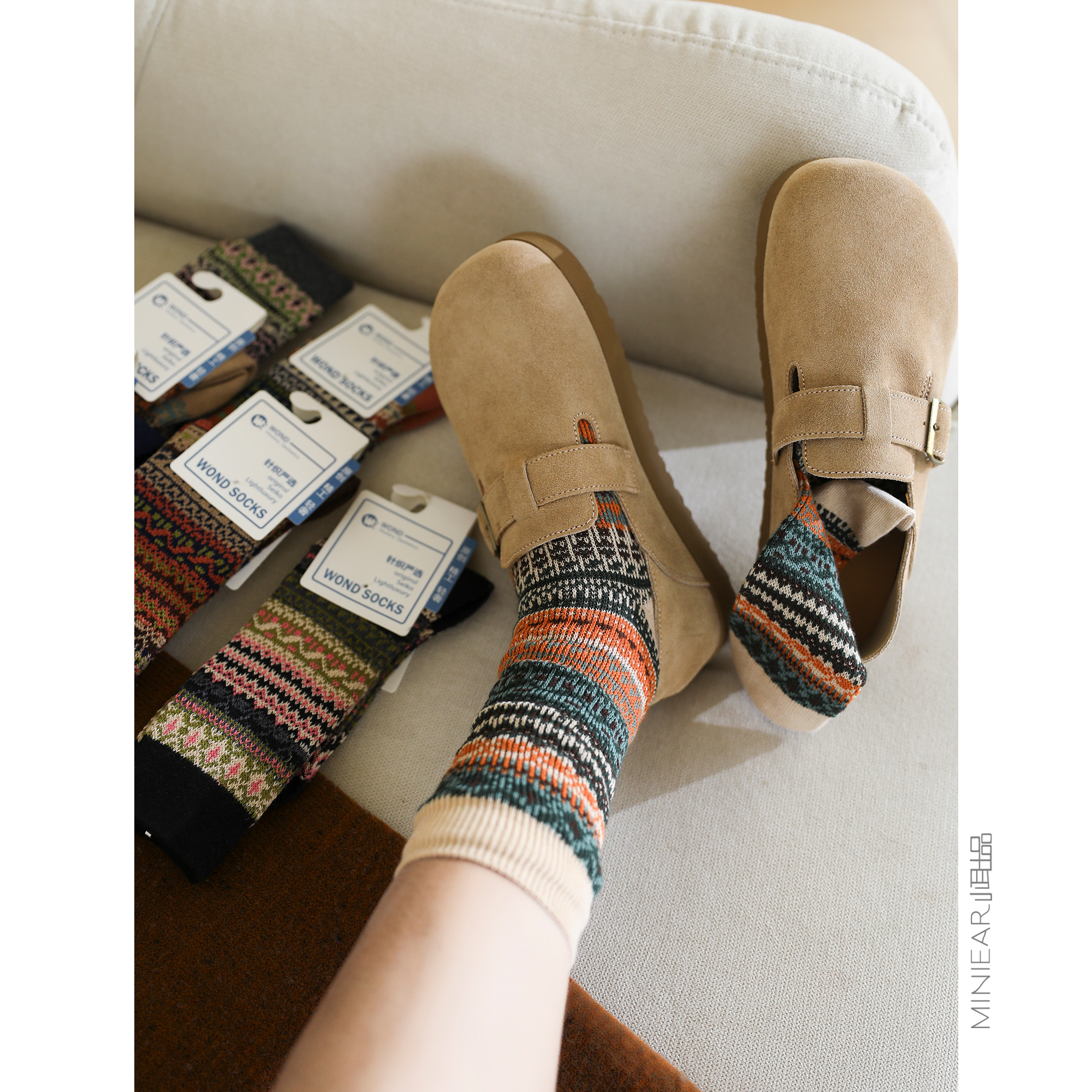 小耳出品【针织严选】美拉德配色复古民族风中筒袜秋冬款棉袜 - 图1