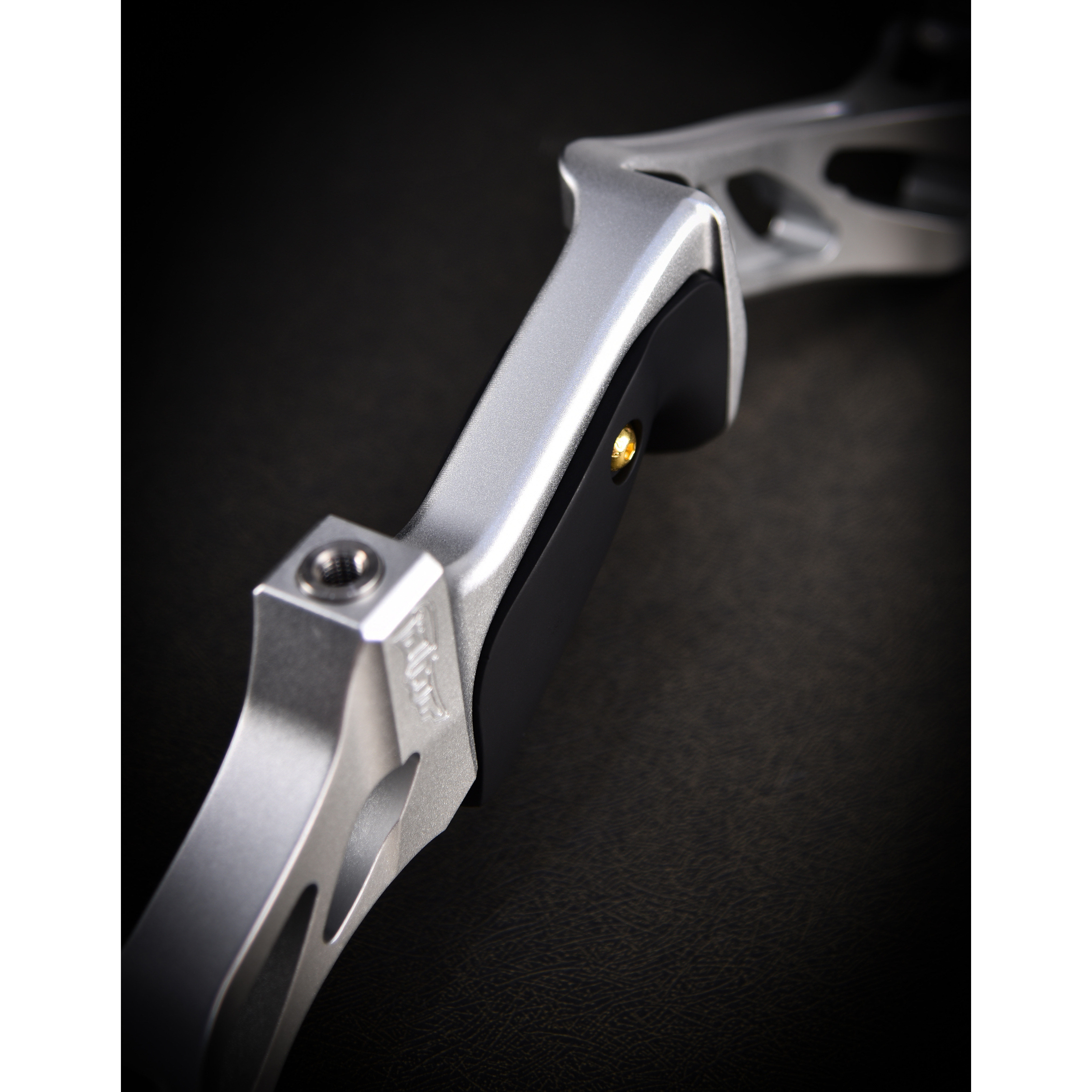 炎字弓坊19寸鹰击竞技弓美式猎弓金属弓把攻防箭CNC轻便弓把竞赛,淘宝优惠券,粉丝福利购,淘宝优惠卷