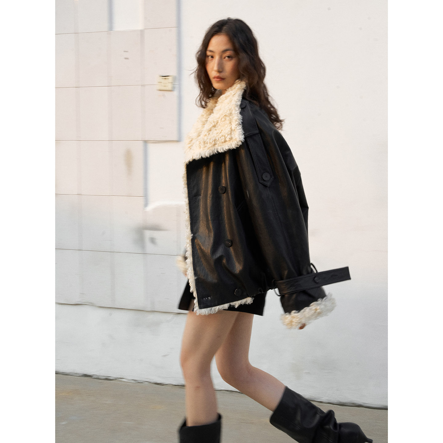 洛边 暮色旅人 原创翻领仿羊羔毛PU皮衣夹克宽松皮衣廓形外套女新,淘宝优惠券,粉丝福利购,淘宝优惠卷