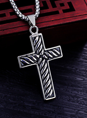 不锈钢十字架吊坠男士毛衣项链钛钢嘻哈潮牌朋克风项链不掉色