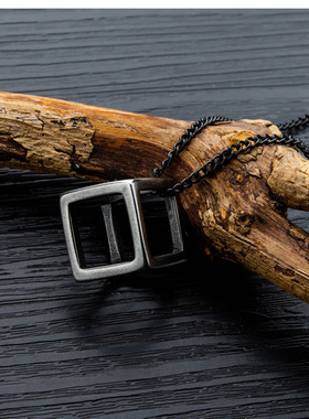 源头厂家 欧美时尚立体魔方项链 个性钛钢男士学生潮流吊坠批发