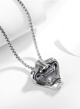 2025嘻哈獠牙吊坠鬼脸项链不锈钢饰品嘻哈网红同款支持一件代发