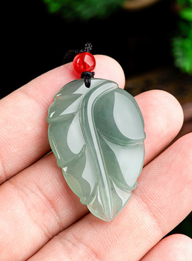 天然缅甸油青翡翠玉叶吊坠挂件