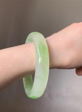 冰种飘绿浅绿玻璃种飘花翡翠色手镯玉手镯女款玉镯子送礼生日礼物