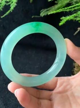 天然翡翠通透水润浅绿色玉石手镯高级感时尚女款玻璃种满阳绿镯子