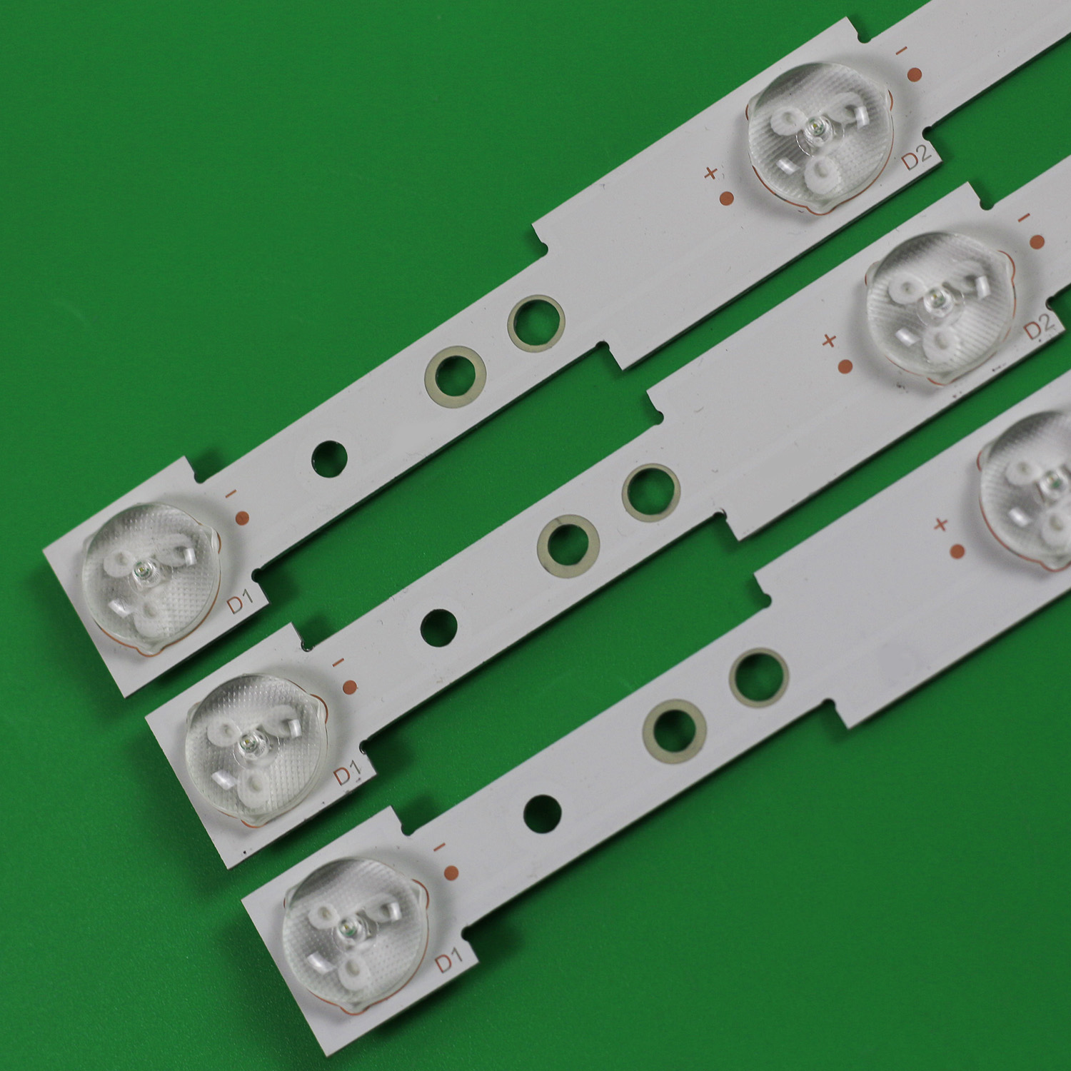 适用创维32E350F灯条SW 32 3228 07 REV1.1 LBUA-SDL320X1-S08B - 图0