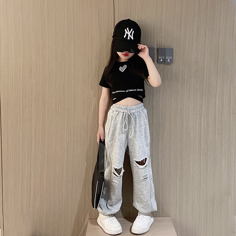 网红同款2026夏装新款女童洋气字母T恤交叉带时尚高腰露肚脐上衣,淘宝优惠券,粉丝福利购,淘宝优惠卷