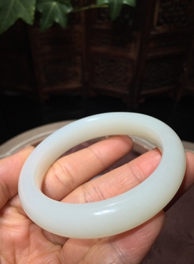 白玉手镯圈口50-51圆条/平安镯经典大气山料