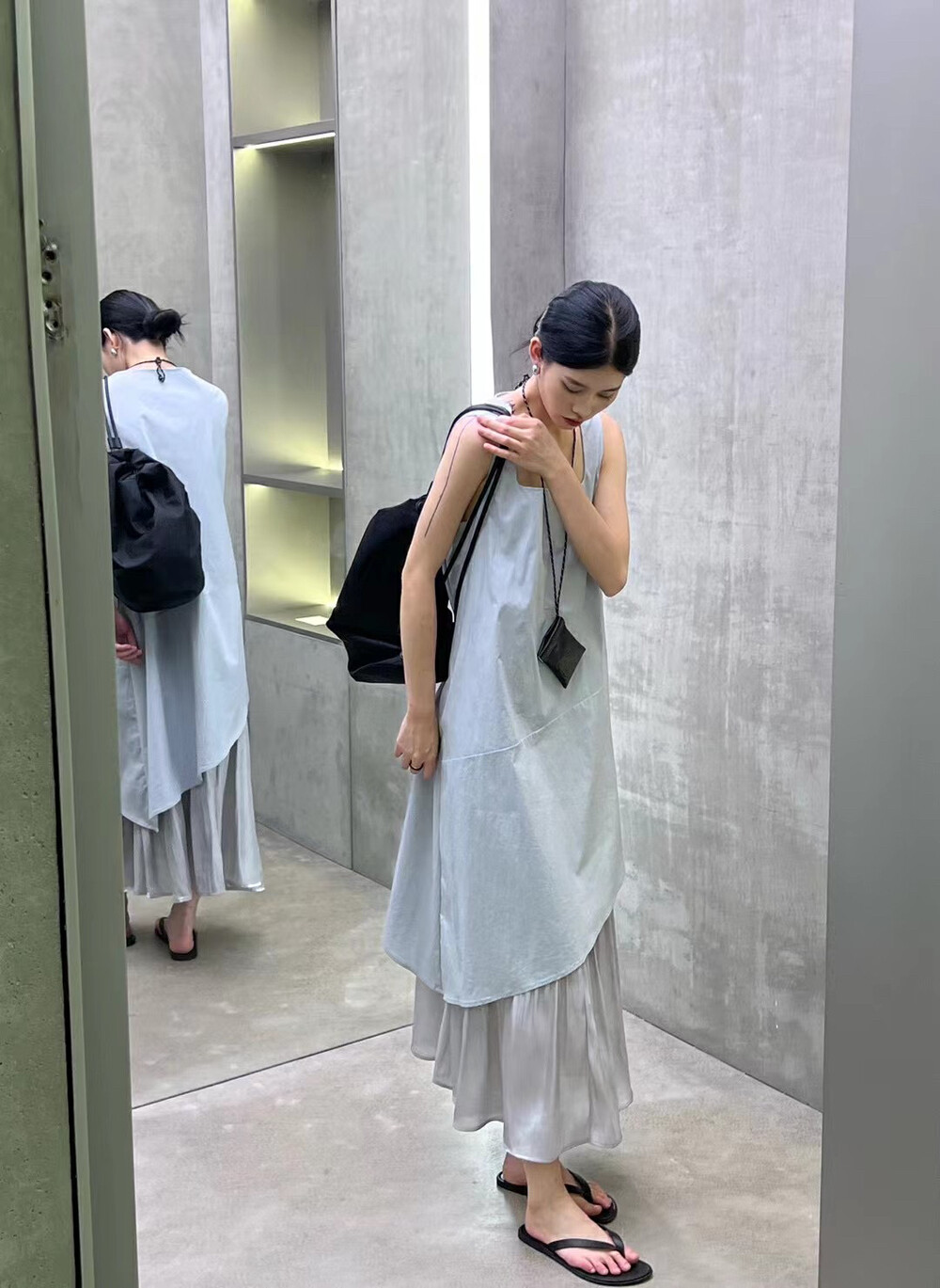 现货UMA SONG正品2025春夏新款韩版设计感下摆拼纱背心连衣裙 - 图2