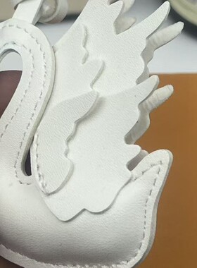网红白天鹅现货情侣钥匙扣箱包卡通挂饰挂件包包百搭饰品