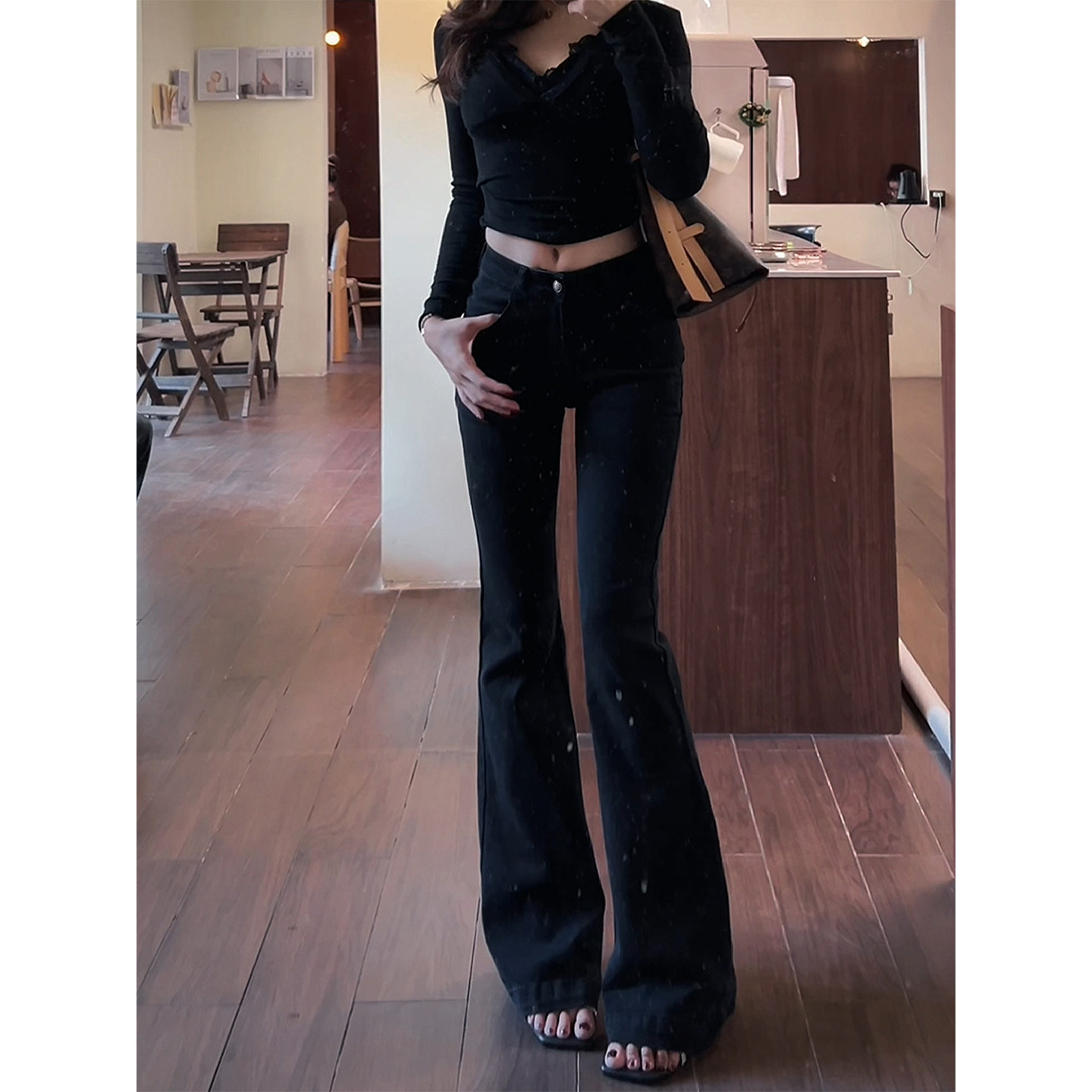 黑色复古紧身提臀微喇叭牛仔裤女2025秋季新款辣妹高腰弹力马蹄裤,淘宝优惠券,粉丝福利购,淘宝优惠卷