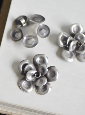 纯银泰国手工制花朵吊坠