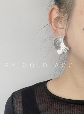 staygold时髦银针法式耳环