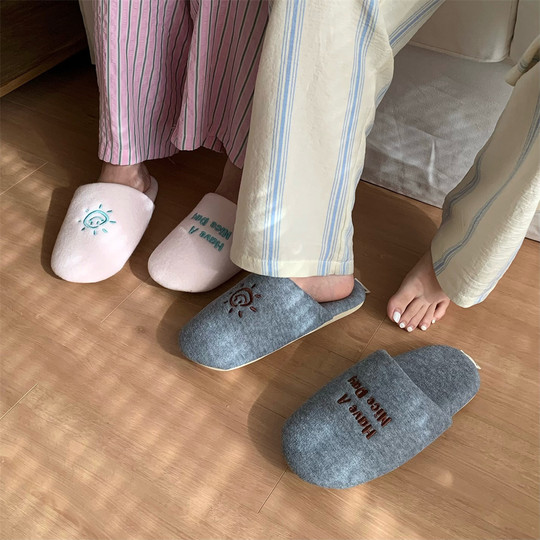 Thin strips of retro creative embroidery silent floor shoes