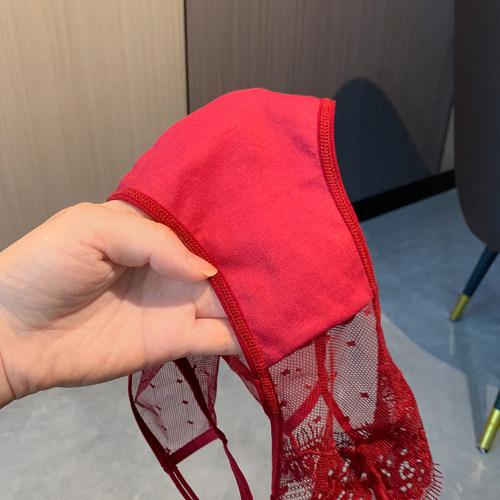 法式镂空红色内裤女士本命年喜庆性感2026新款高级纯欲网纱三角裤 - 图2