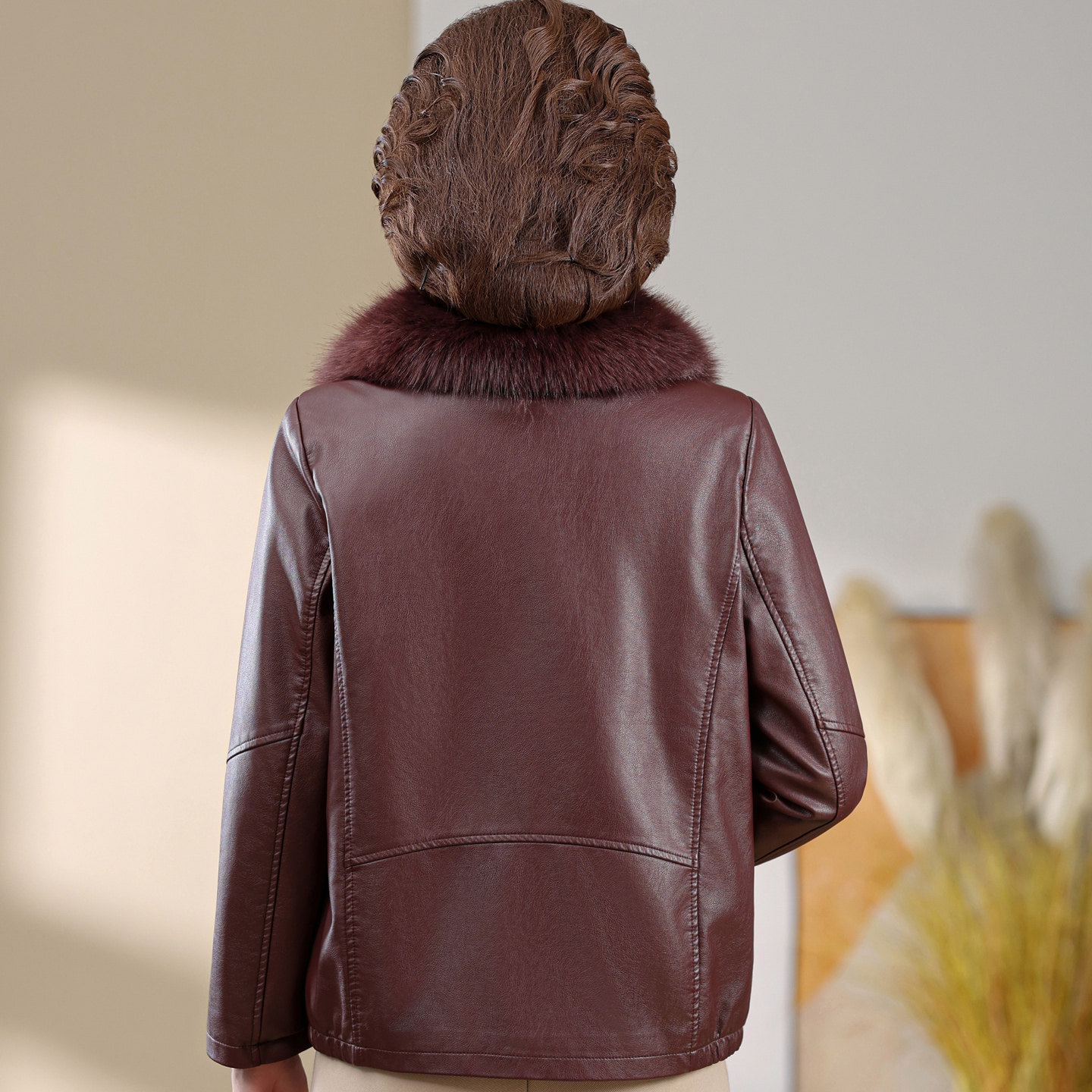 皮衣女加厚冬装妈妈秋冬外套时尚洋气中老年女人PU棉衣加绒皮夹克,淘宝优惠券,粉丝福利购,淘宝优惠卷