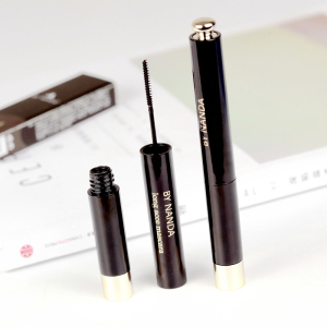 极细小刷头睫毛膏