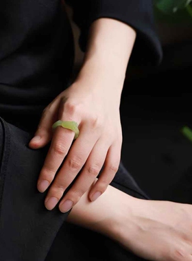 玉器工艺品天然新疆和田玉若羌黄口料老料玫瑰花戒指女款戒指送证