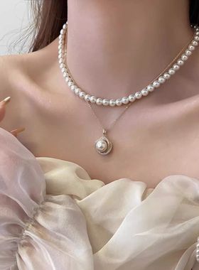 今年流行的珍珠项链母亲