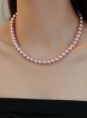 今年流行的珍珠项链粉色