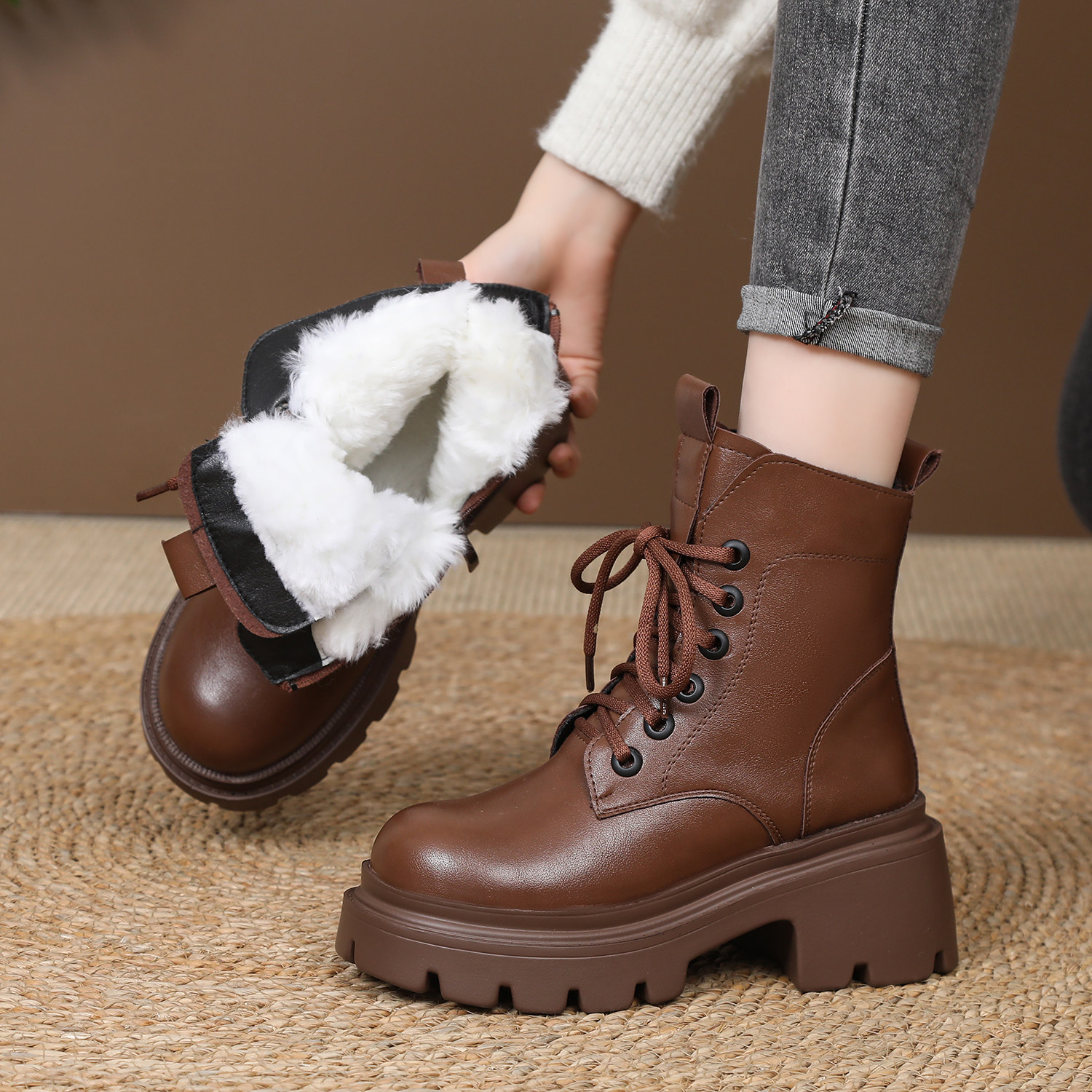 真皮雪地靴女羊皮毛一体2025新款冬季加绒加厚保暖棉靴防滑马丁靴,淘宝优惠券,粉丝福利购,淘宝优惠卷