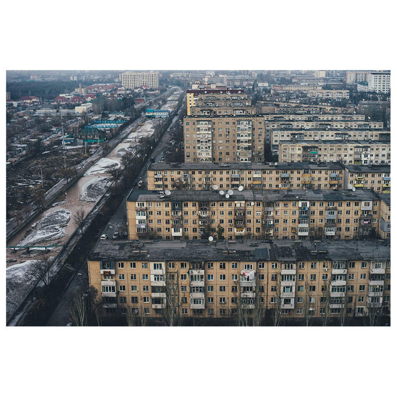 【现货】苏联城市:劳动/生活/休闲 Soviet Cities 南斯拉夫纪念碑 东方街区 苏联公交站 英文建筑设计摄影集 善本图书 可单拍 - 图2