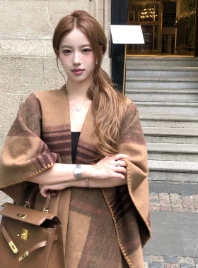 【蜜桃茶】英伦旧城 美拉德格纹拼色披肩女高级感秋冬季保暖配饰