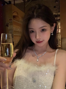 peachtea闪锆水滴项链