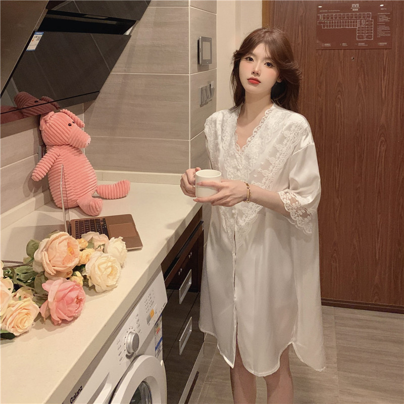 新款桑蚕丝睡衣女纯欲风v领花边睡裙高级感蕾丝刺绣家居服可外穿 - 图2